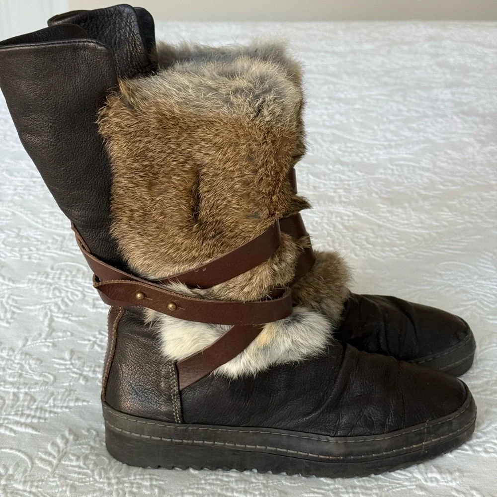 MANAS Brown Leather boots with straps & Rabbit Fur size 10.5